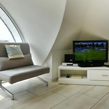 Verdi 9 *